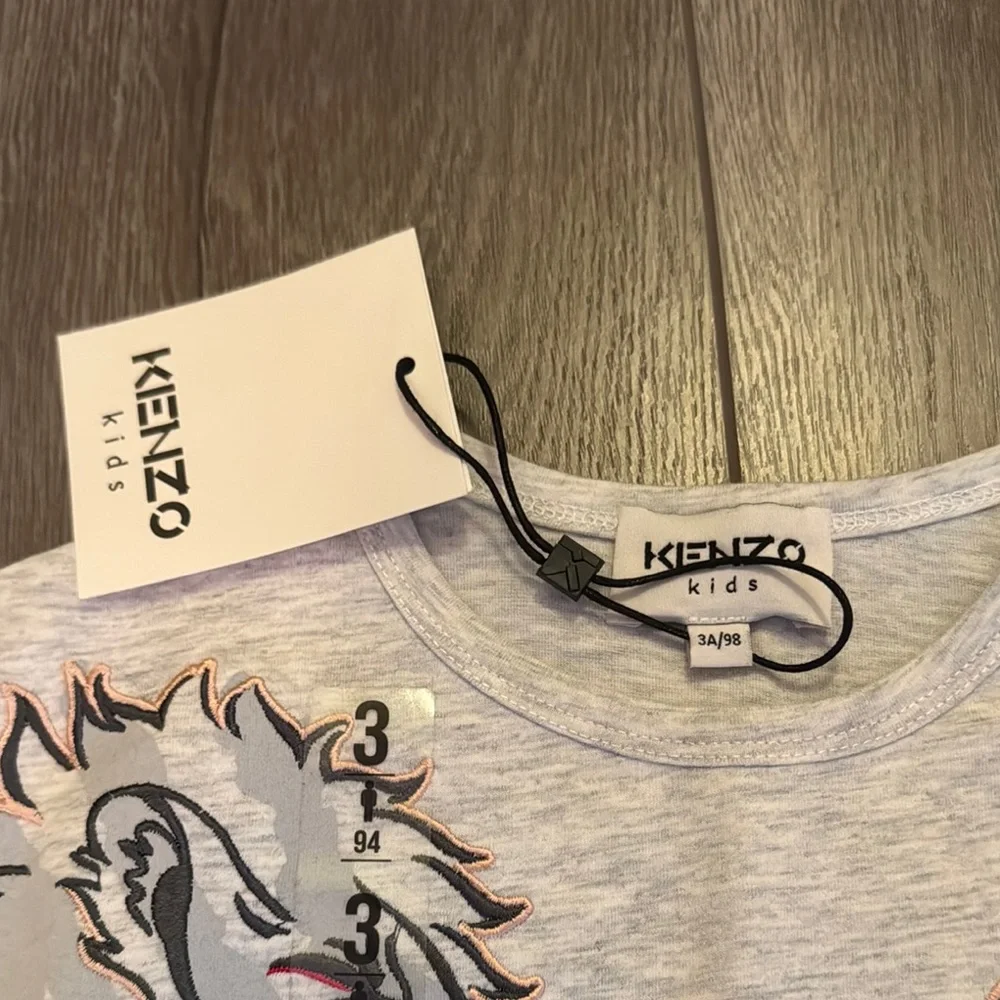 Kenzo Gray Long Sleeve Tee with Bold Animal Design - Picture 5 of 9
